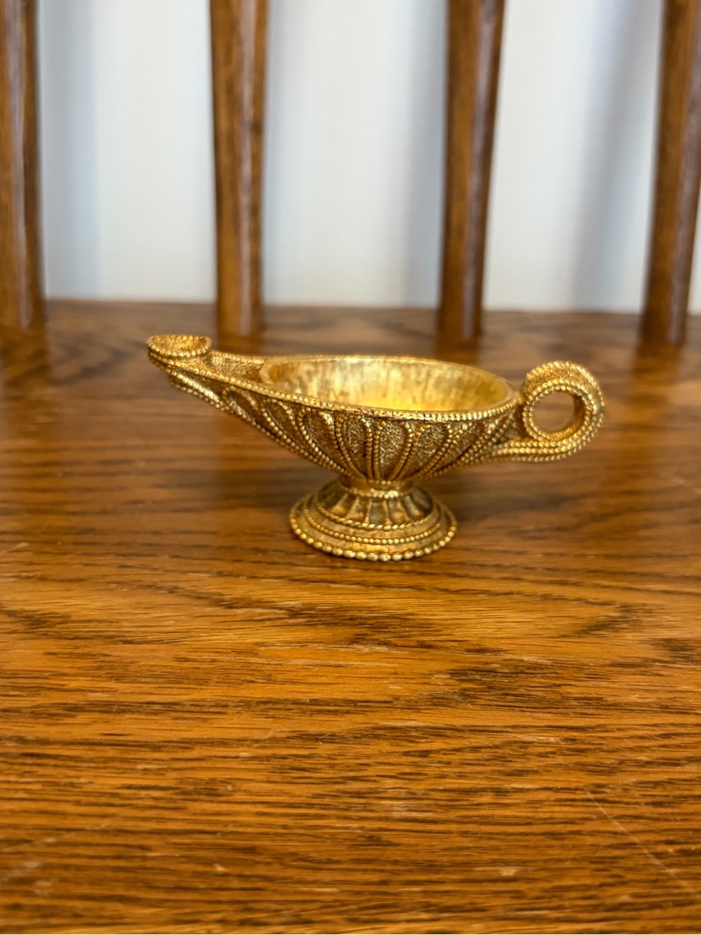 Vintage Florenza Gold Tone Miniature Genie Lamp Trinket Dish